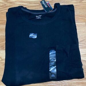 St. John's Bay Black Long Sleeve Men's Tee